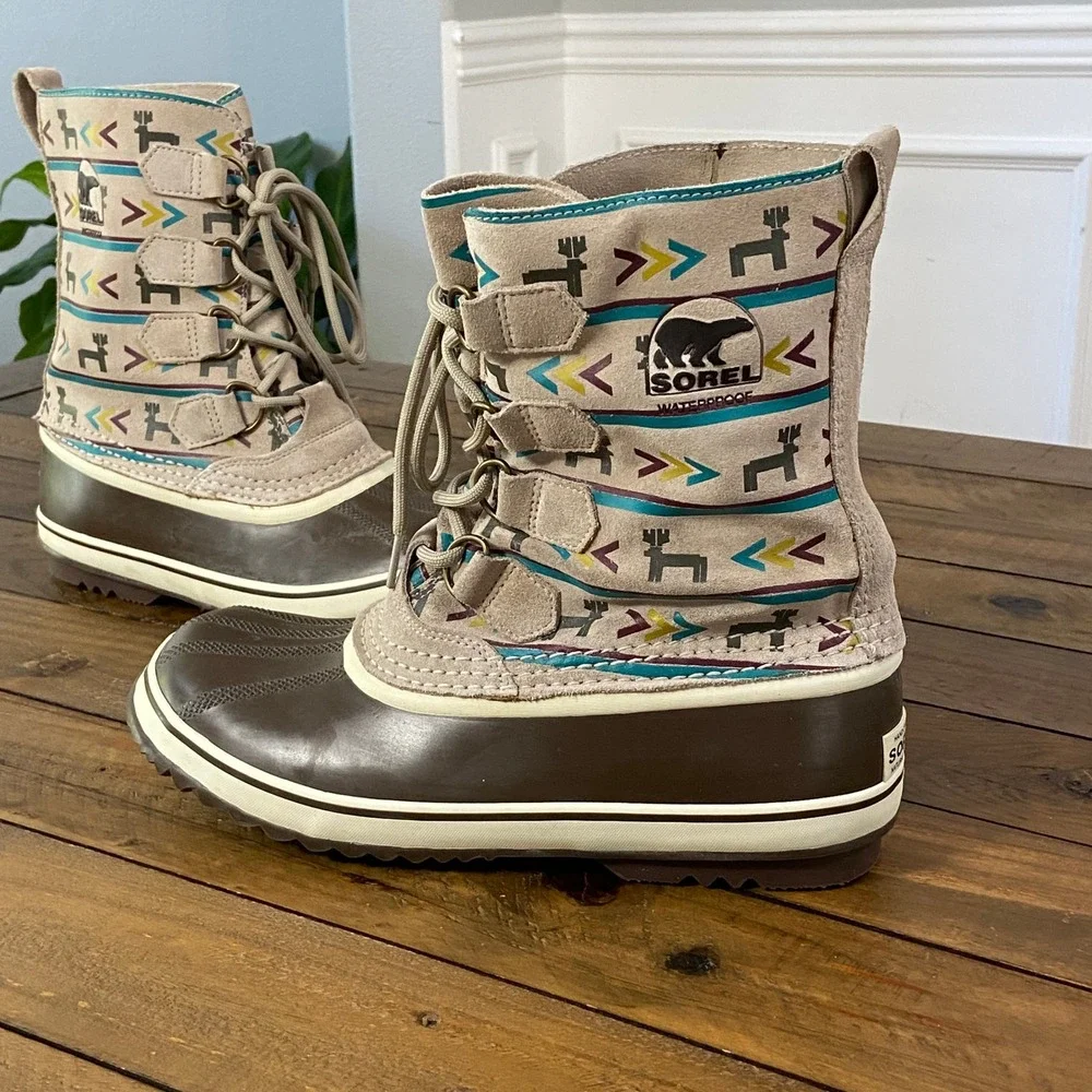 Sorel Winter Carnival limited edition Waterproof Boots Moose Print Tan Womens 10